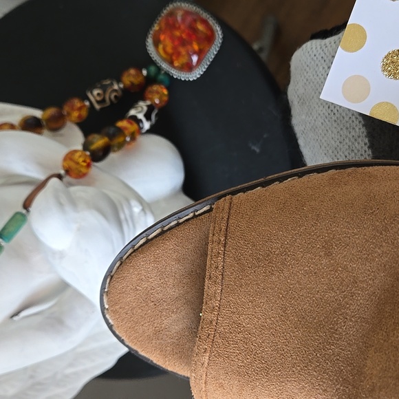 Very cool boots! Literally! No toe boots so,stylish to show off your $100 Pedi - Picture 2 of 9